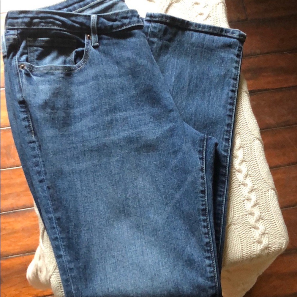 🧚‍♀️3/$20🧚‍♂️Old Navy straight leg jeans